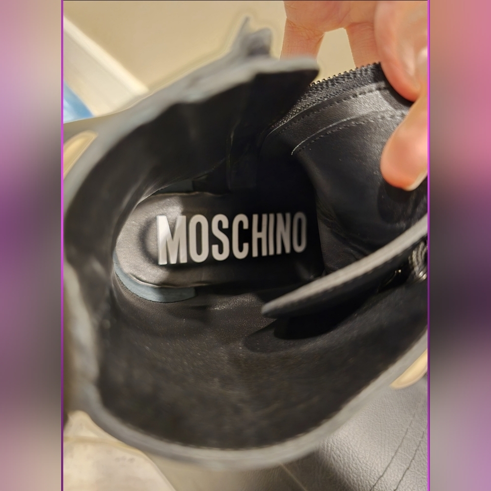 Moschino Couture!Faux Pearl Leather Boots Size 35 - Picture 5 of 6